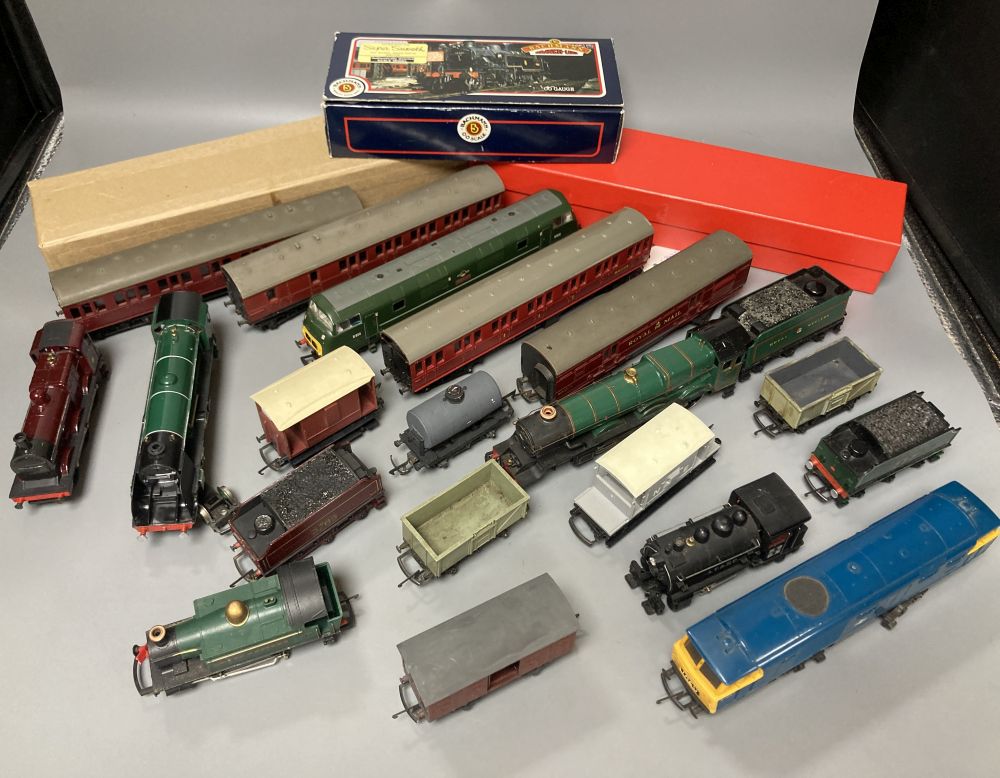 A collection of 00 gauge locomotives, wagons and coaches to include Hornby and Triang